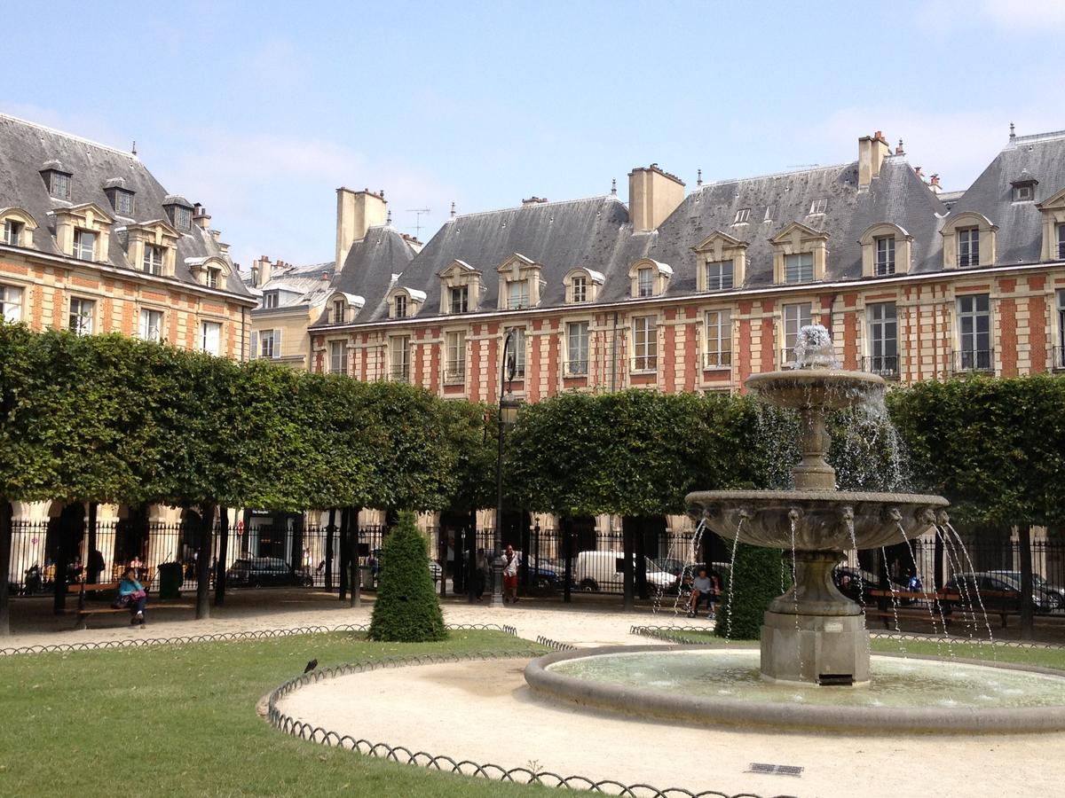 New Chic Flat : Le Marais - Place Des Vosges Париж Екстер'єр фото